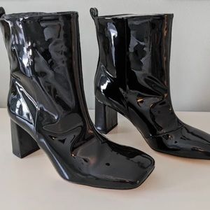 GOOD AMERICAN -Women's Black Patent Boots